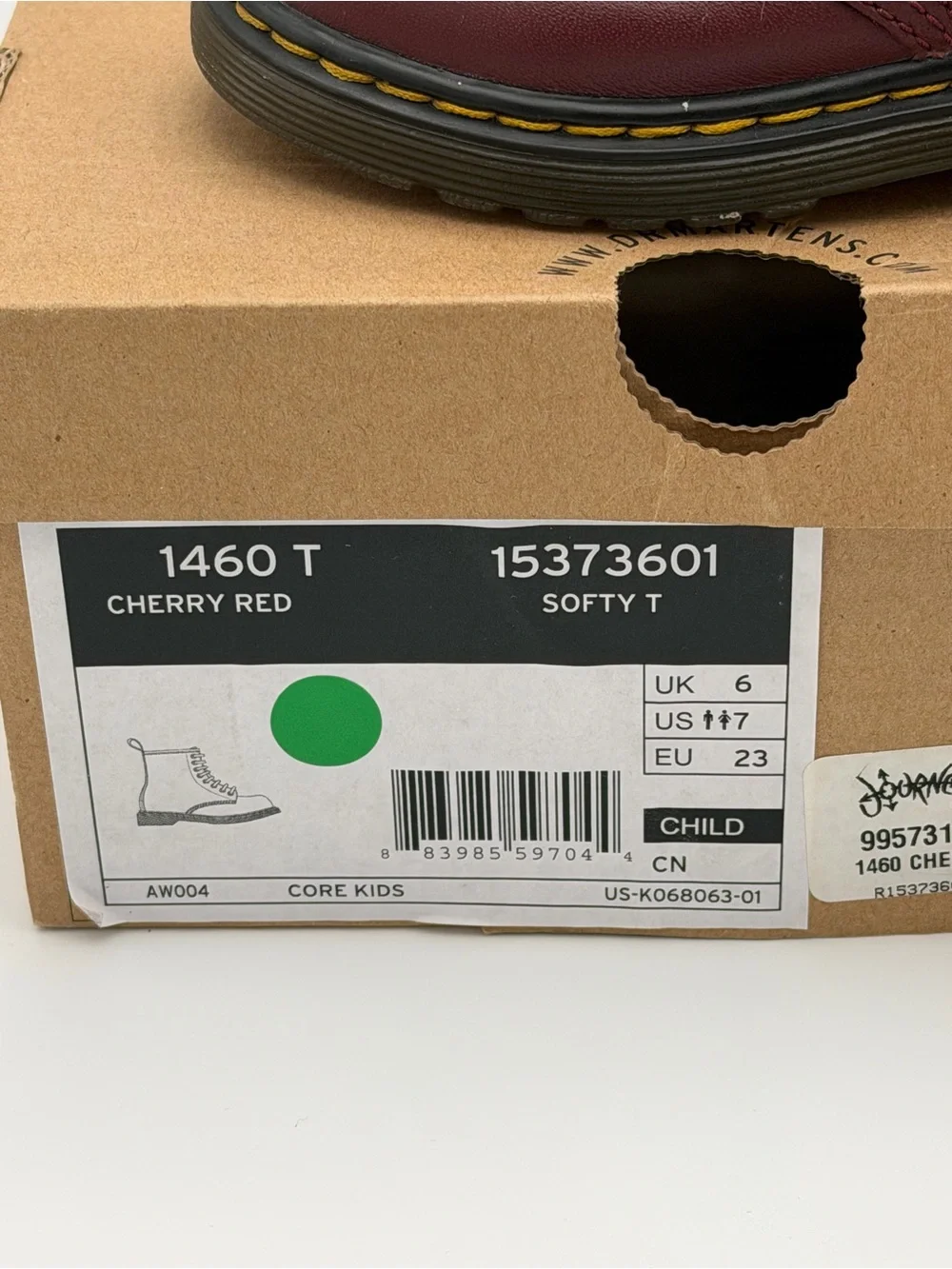 Dr. Martens product pair